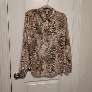 H&M BLOUSE Size 12 hidden buttons